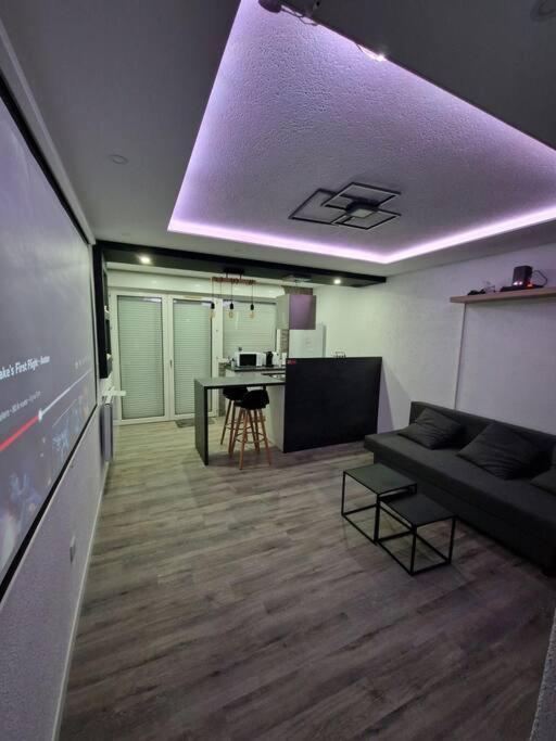 Logement Atypique & Parking Gratuit Gex Exteriör bild