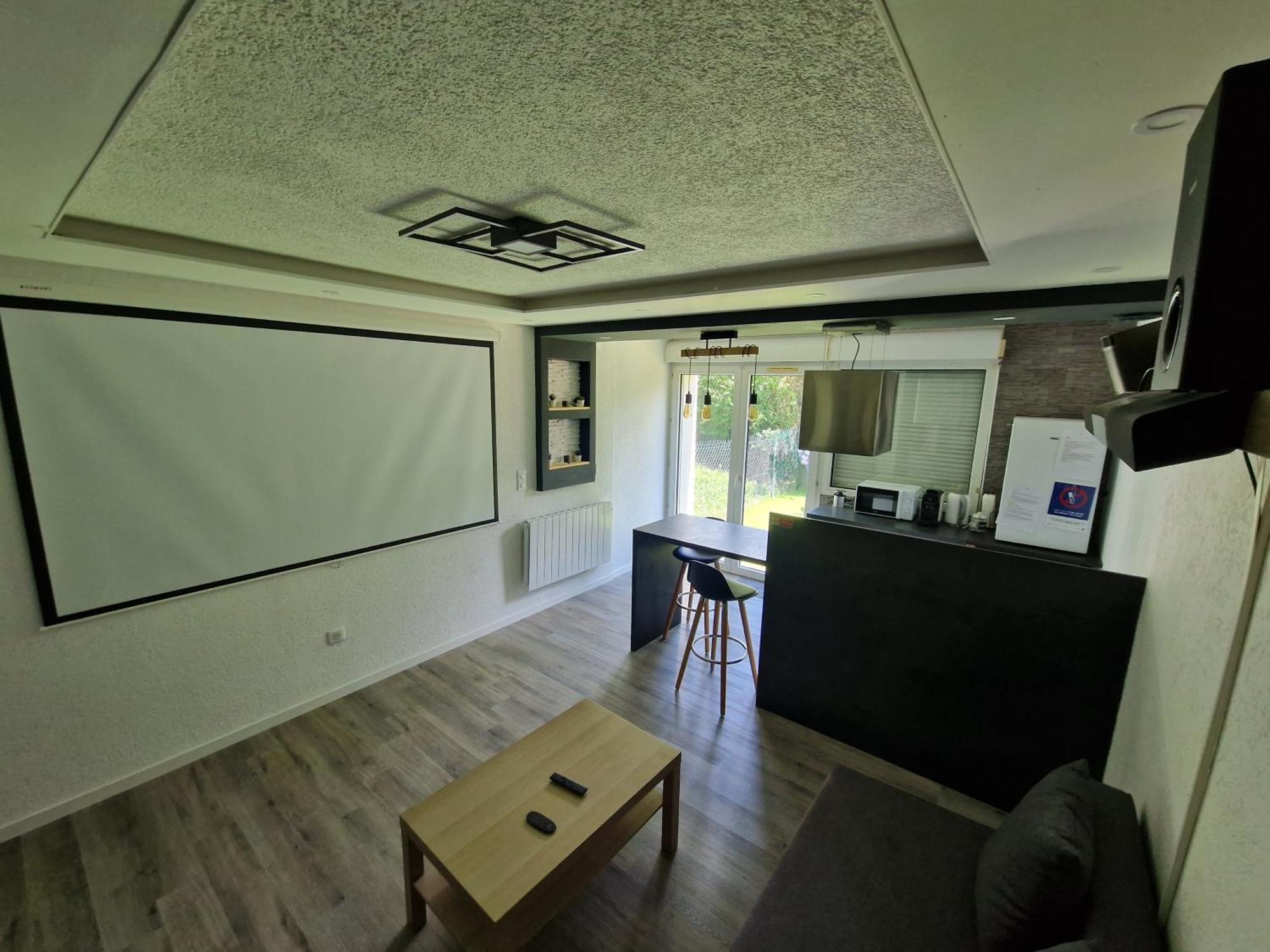 Logement Atypique & Parking Gratuit Gex Exteriör bild